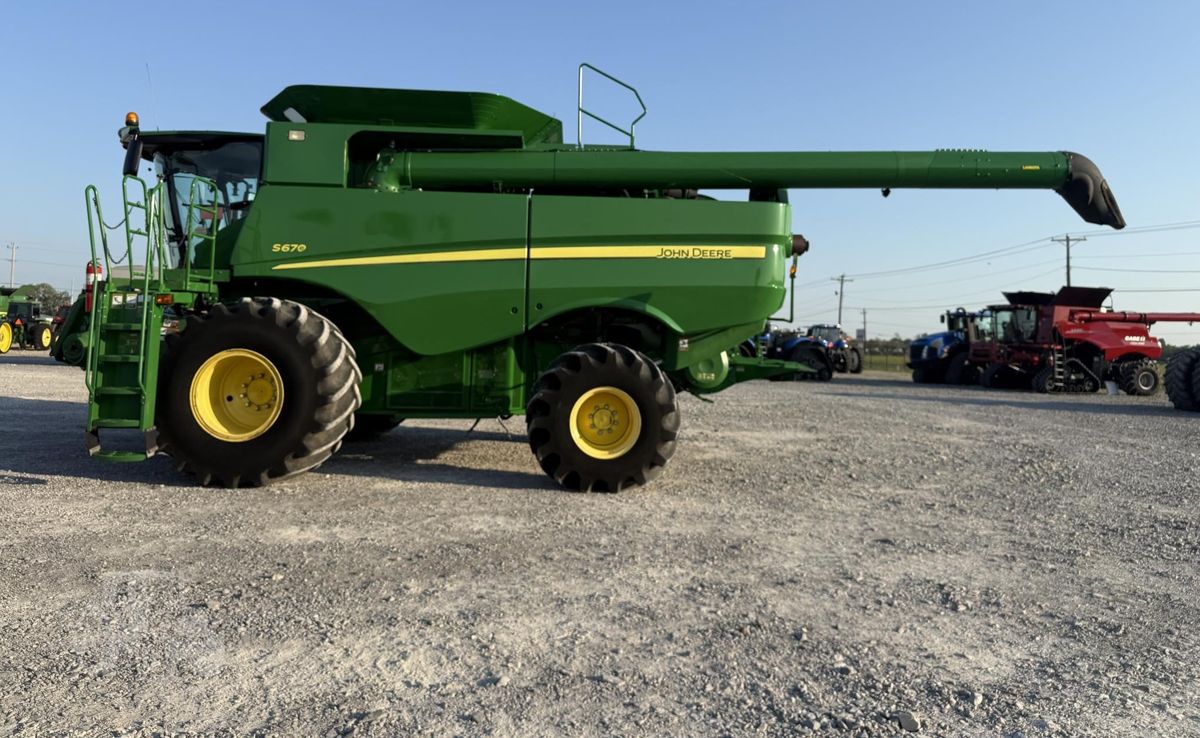 John Deere S670 2013