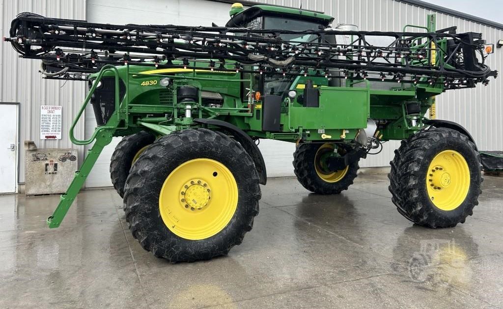 John Deere 4830 2012
