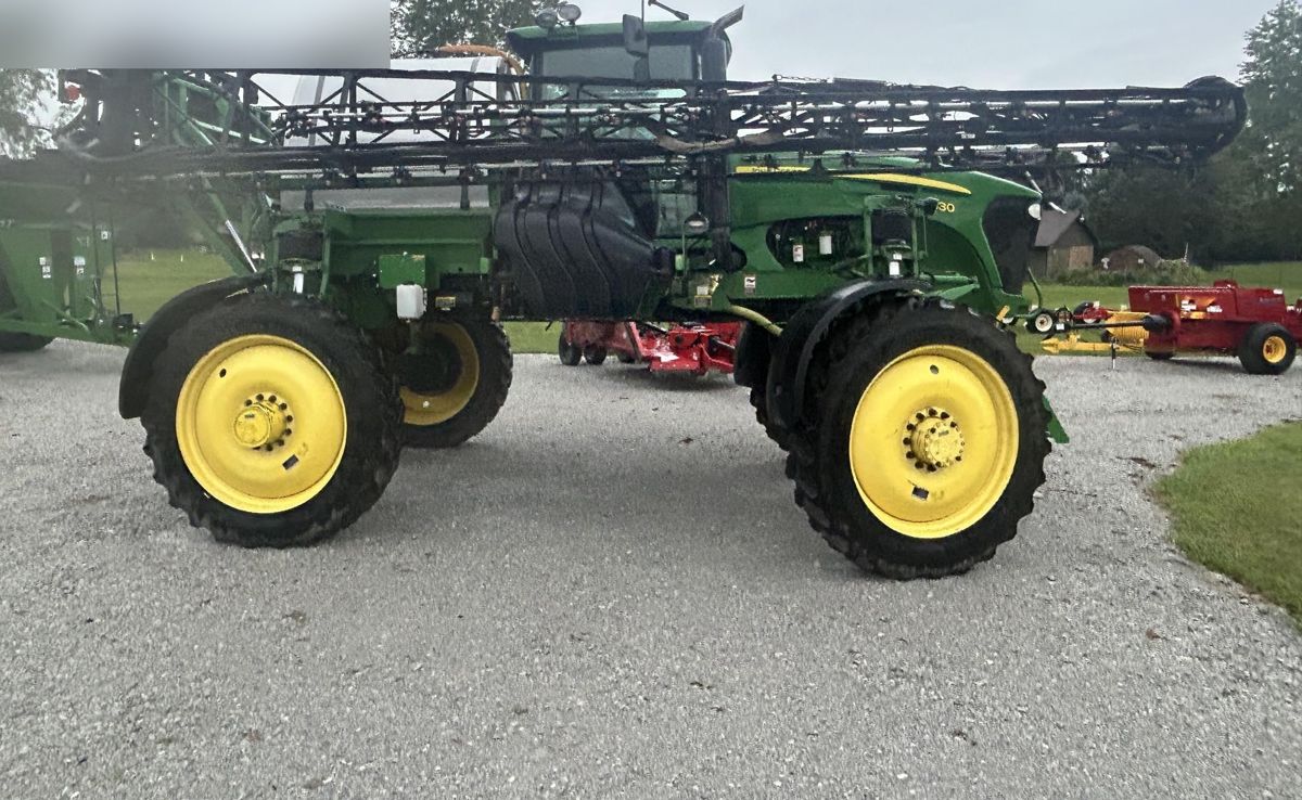 John Deere 4830 2011