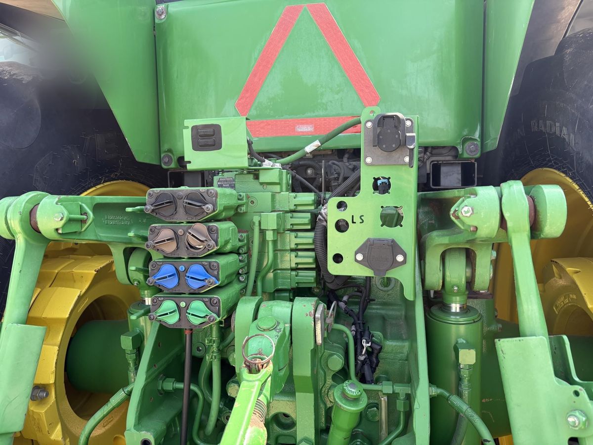 Трактор John Deere 8320R 2016 б/у из США — фото 10
