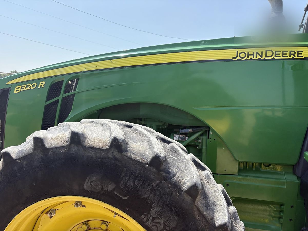Трактор John Deere 8320R 2016 б/у из США — фото 11