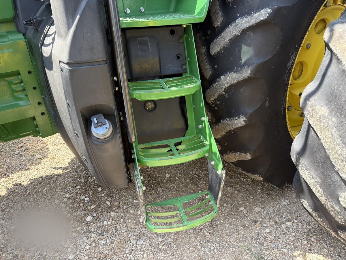 Трактор John Deere 8320R 2016 б/у из США — фото 16