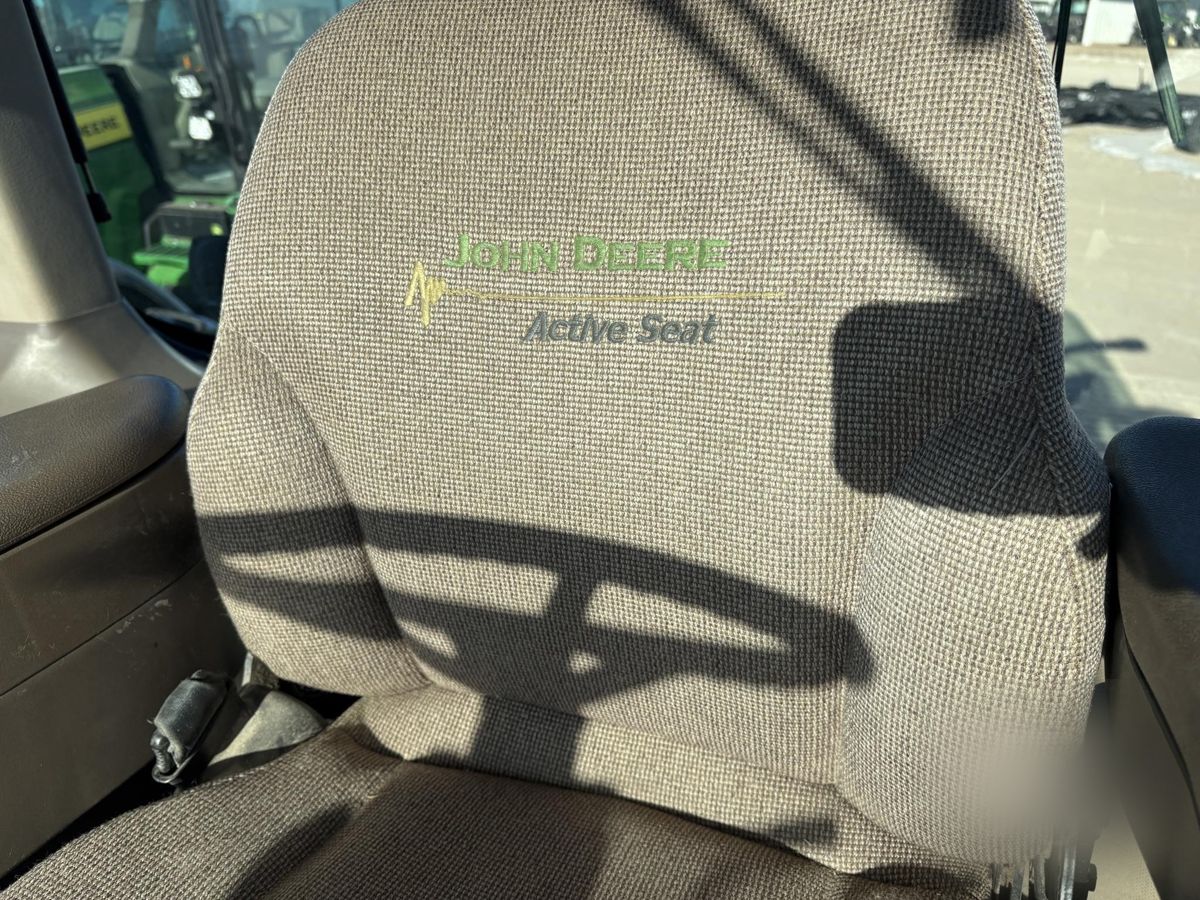 Трактор John Deere 8320R 2010 б/у из США — фото 6