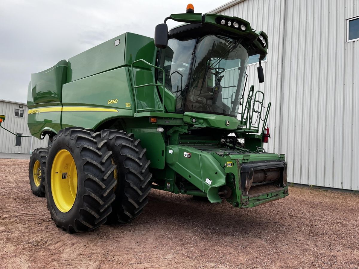 Комбайн John Deere S660 2012 б/у из США — фото 1