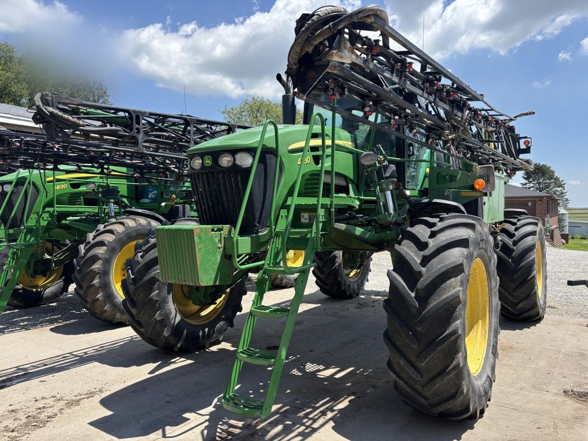 Опрыскиватель John Deere 4730 2009 б/у из США — фото 1