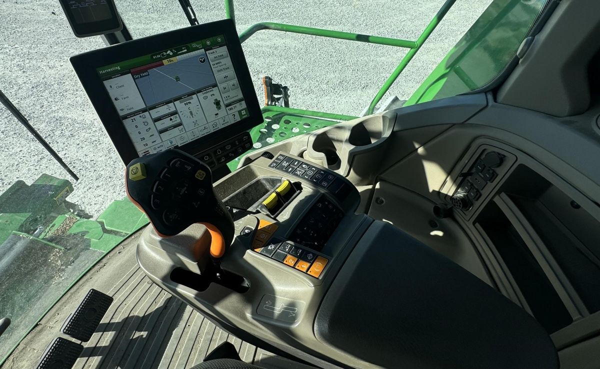 Комбайн John Deere X9 1000 2022 б/у из США — фото 7