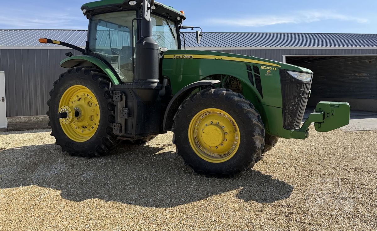 Трактор John Deere 8245R 2018 б/у из США — фото 2