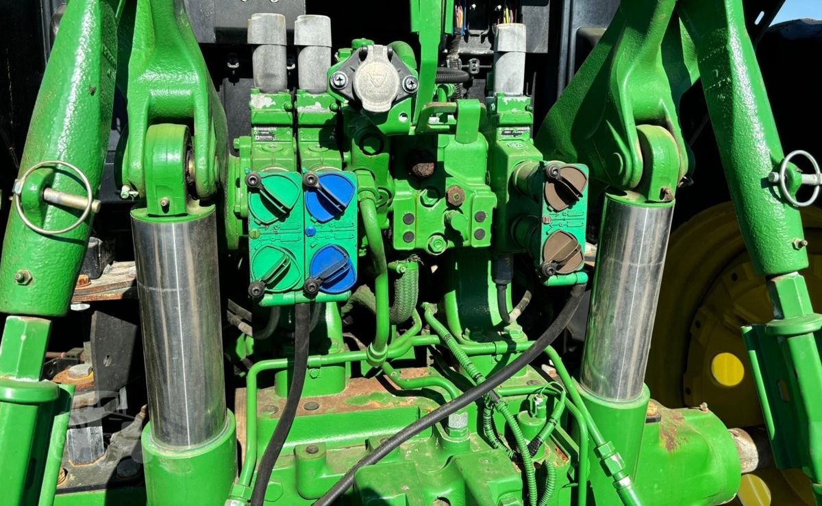 Трактор John Deere 6175M 2017 б/у из США — фото 9