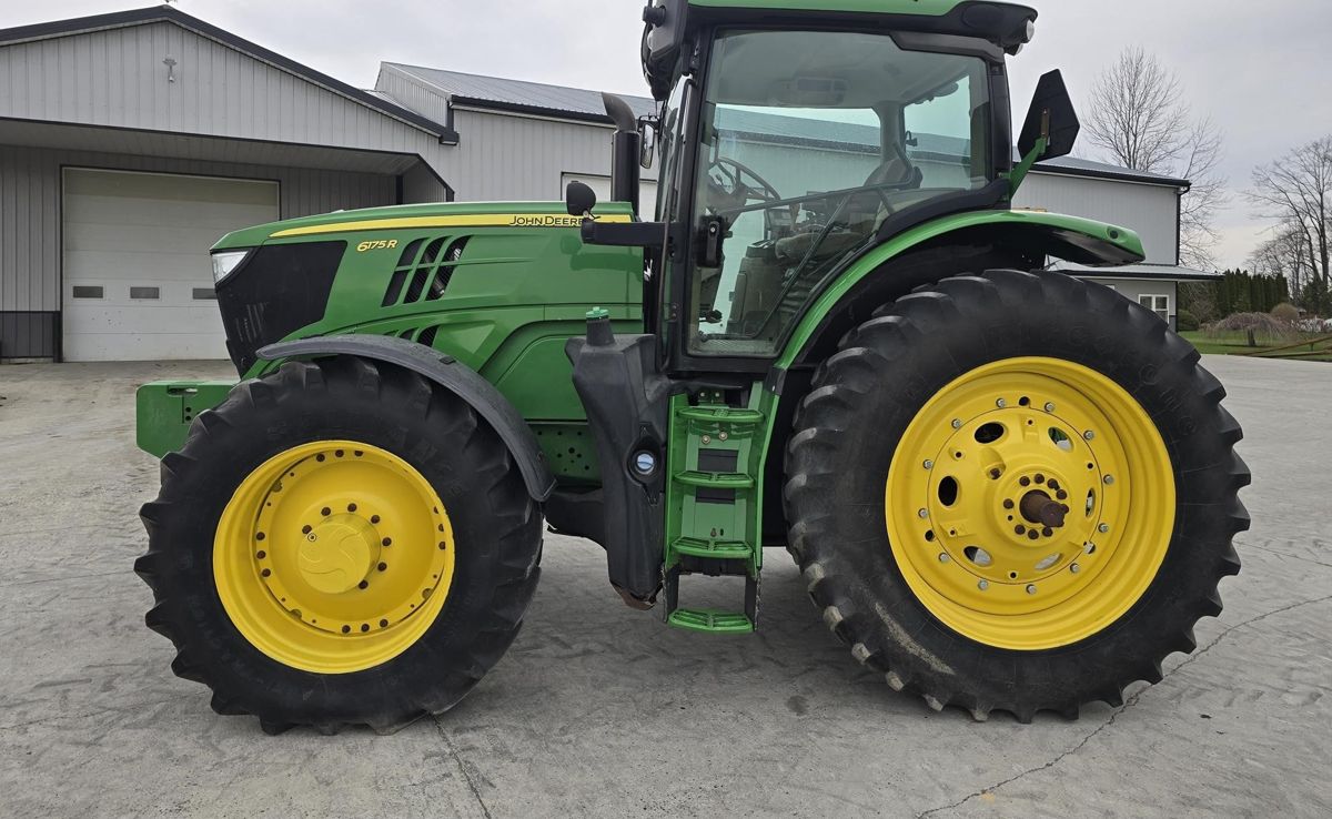 Трактор John Deere 6175R 2016 б/у из США — фото 3