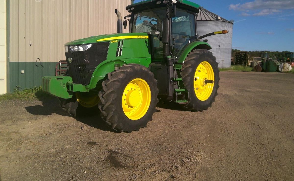 John Deere 7210R 2016