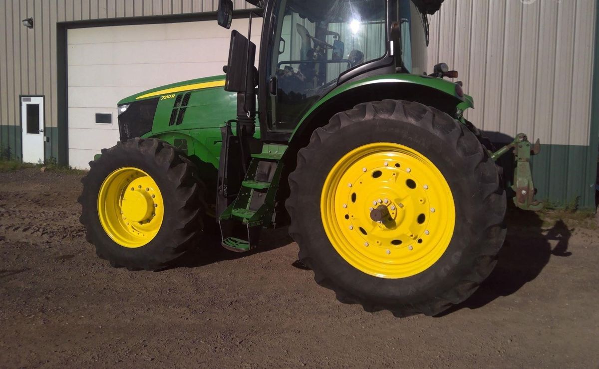 Трактор John Deere 7210R 2016 б/у из США — фото 3
