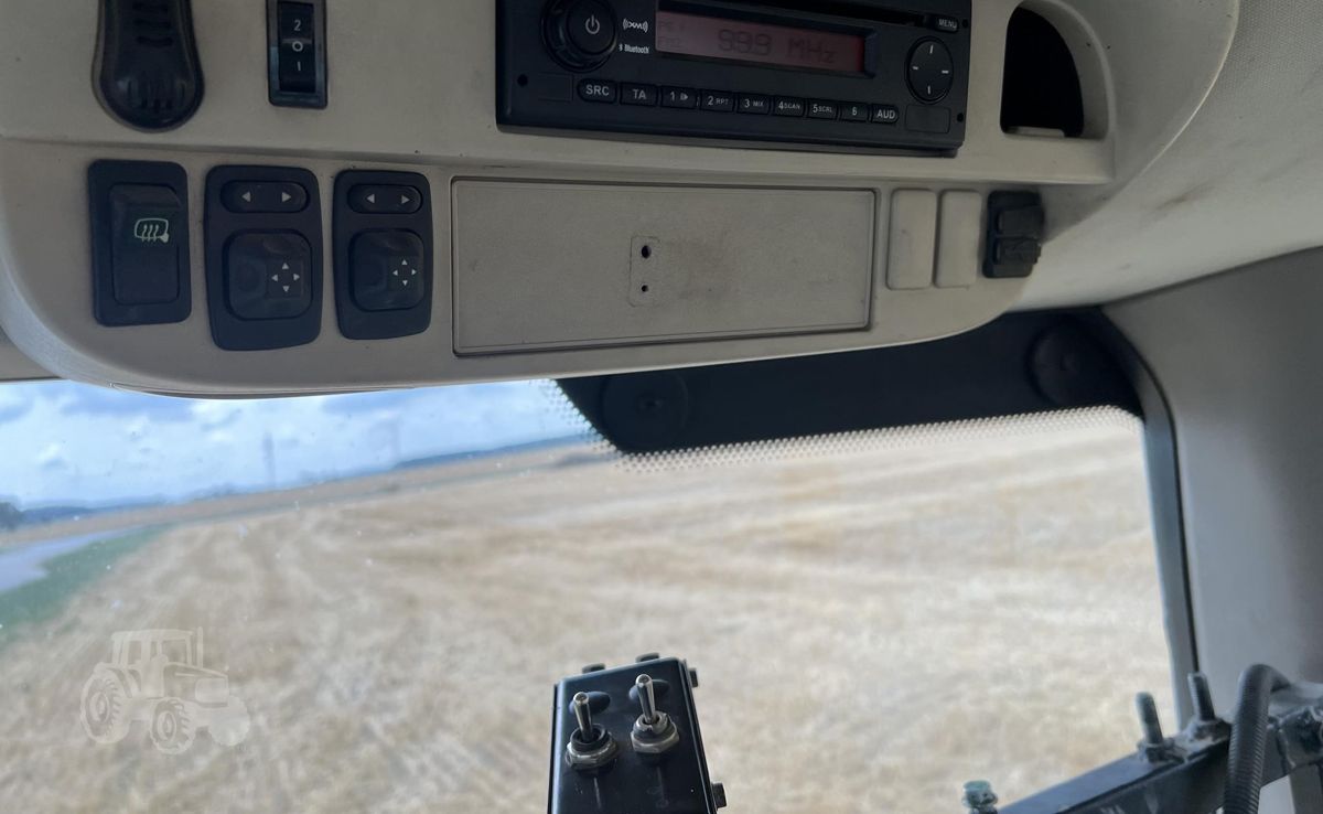 Трактор John Deere 6215R 2017 б/у из США — фото 9
