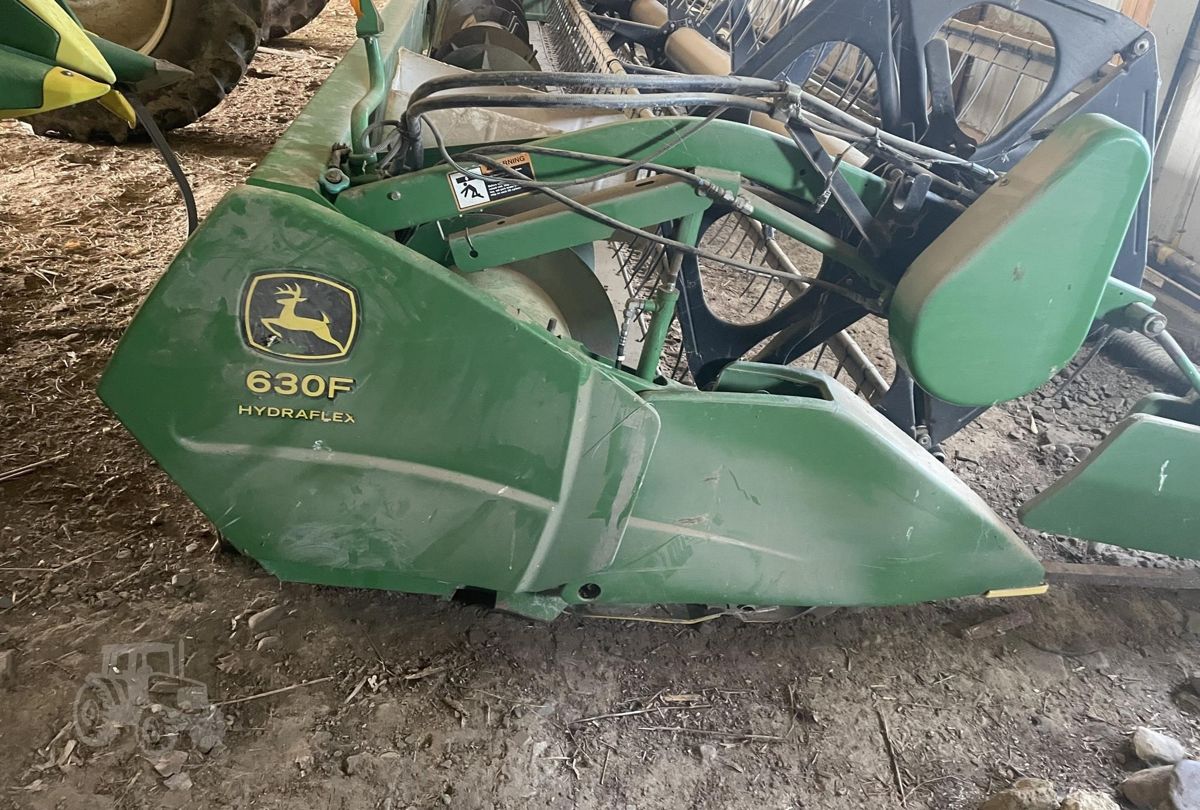 Жатка John Deere 630F 2005 б/у из США — фото 2
