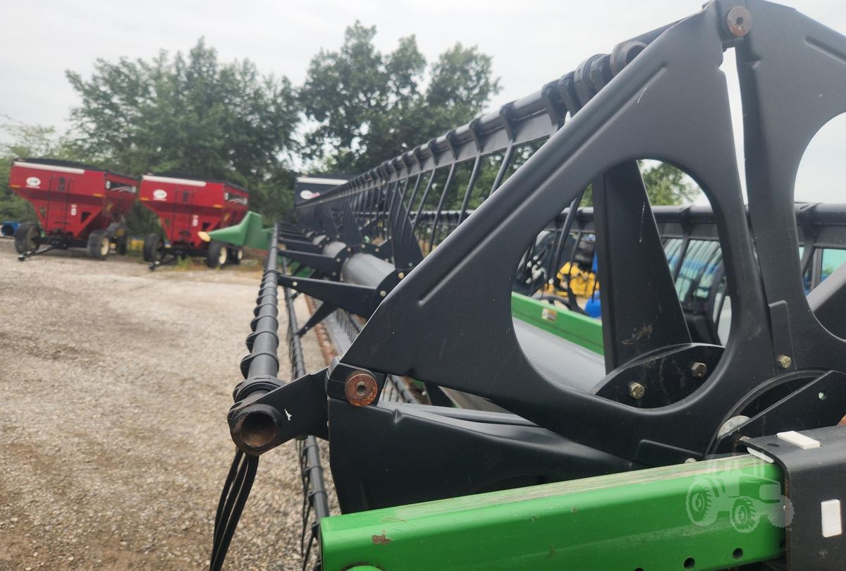 Жатка John Deere 635F 2008 б/у из США — фото 10