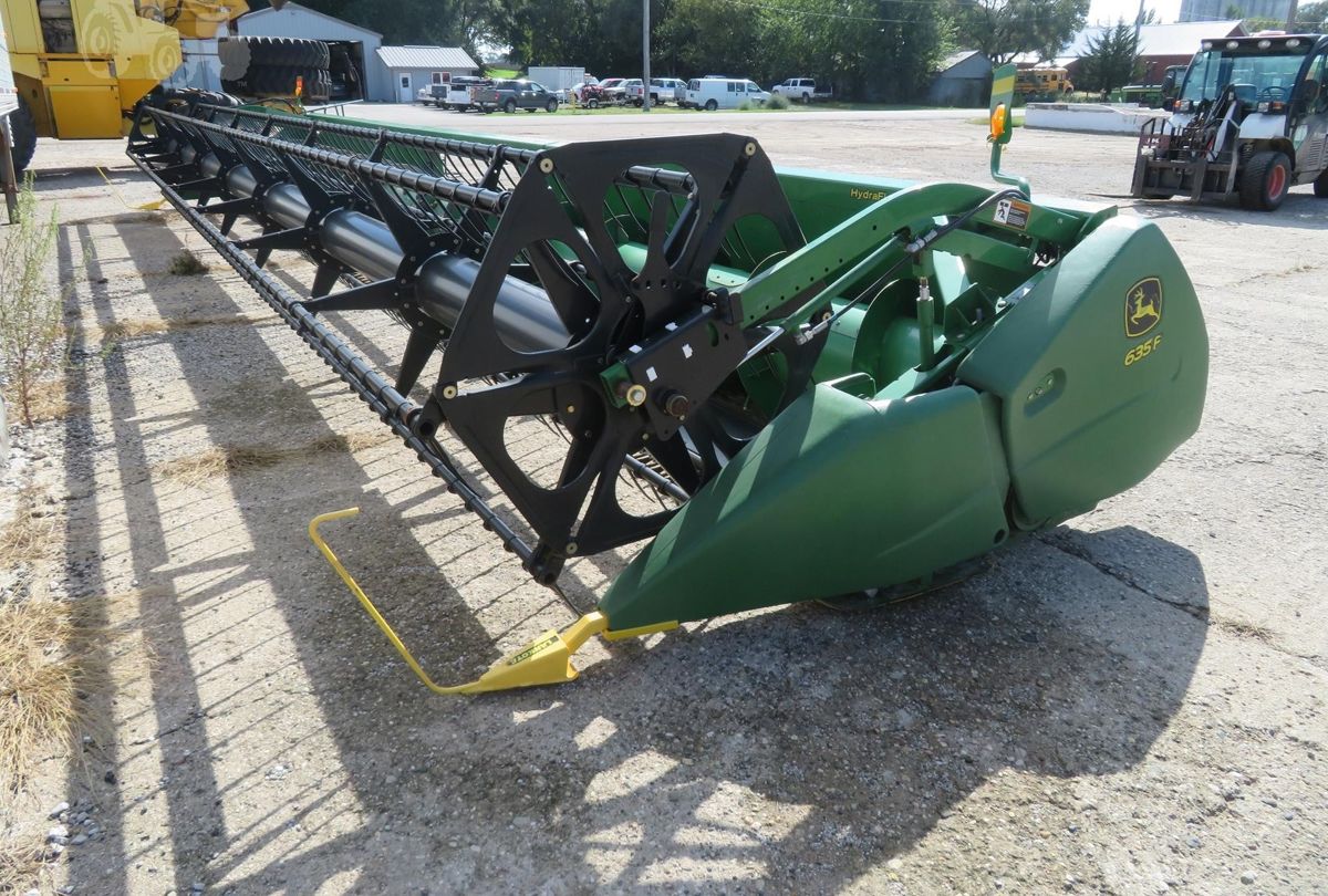 Жатка John Deere 635F 2008 б/у из США — фото 1