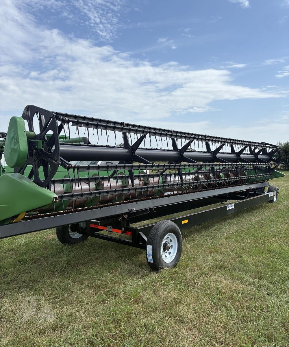 John Deere 630F 2004