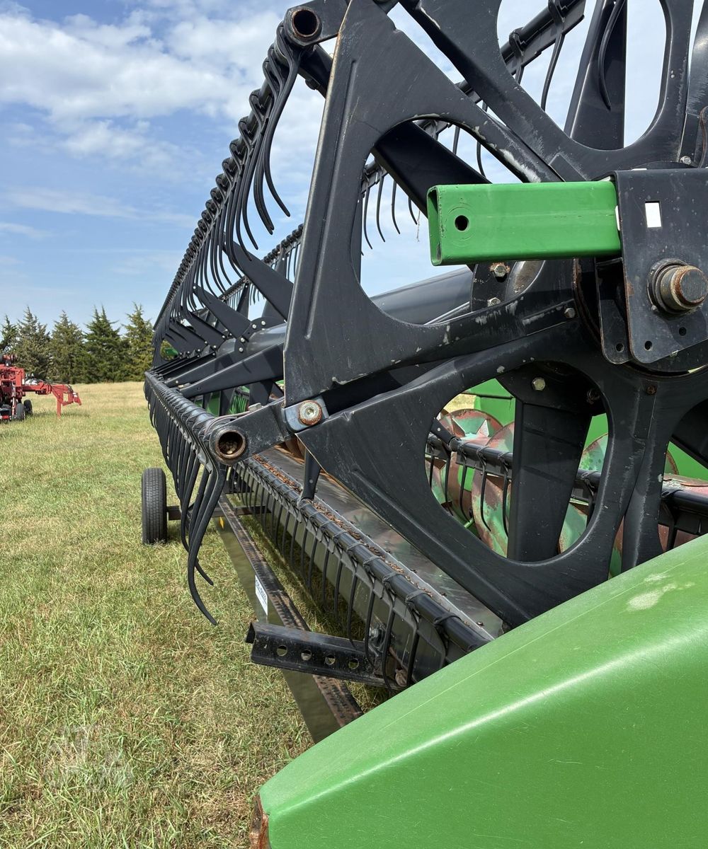 Жатка John Deere 630F 2004 б/у из США — фото 7