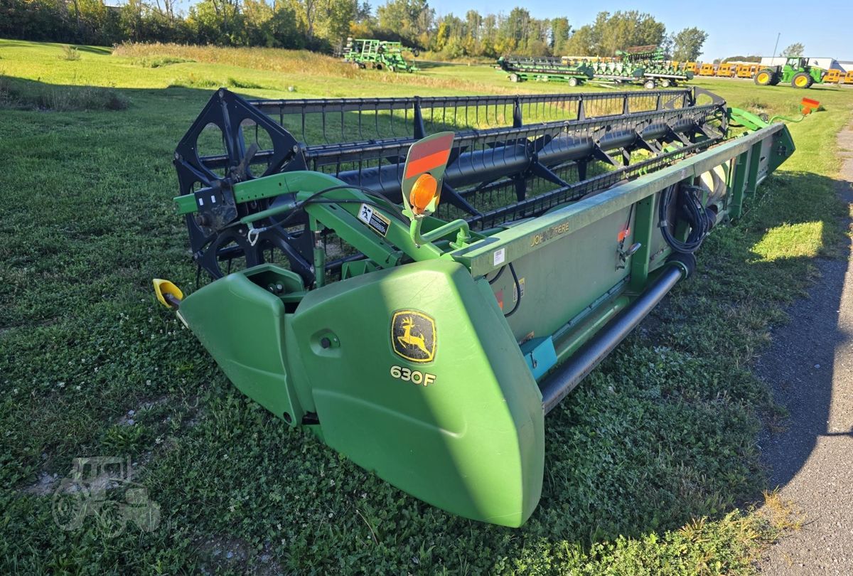 John Deere 630F 2009