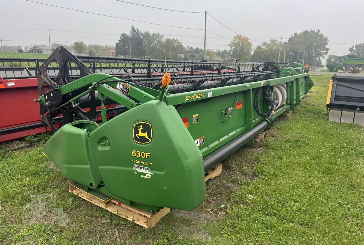 Жатка John Deere 630F 2005 б/у из США — фото 3