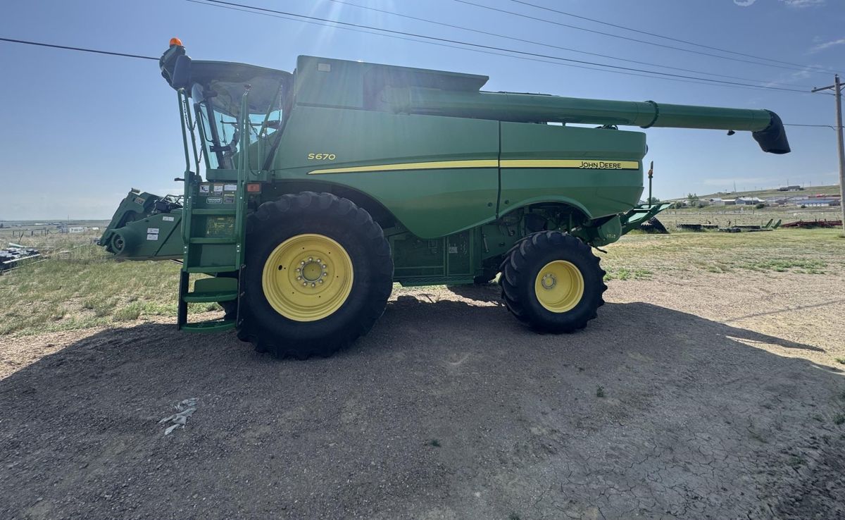 Комбайн John Deere S670 2014 б/у из США — фото 3