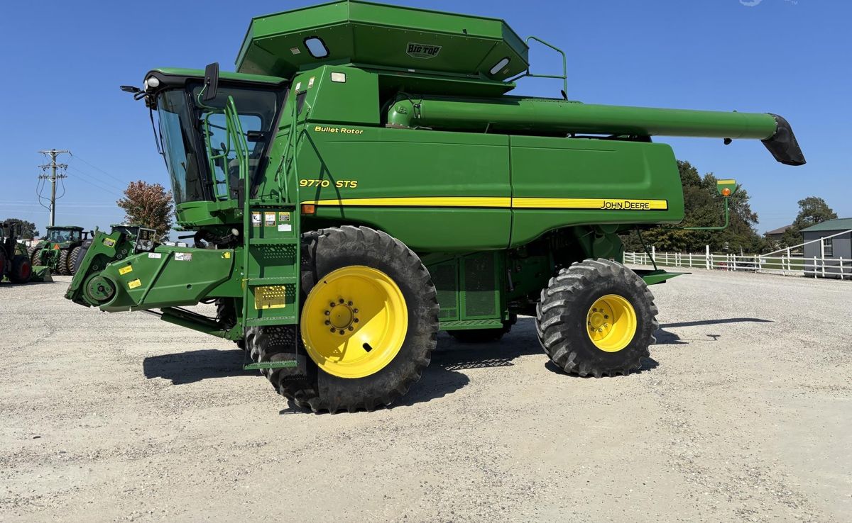 Комбайн John Deere 9770 STS 2009 б/у из США — фото 2