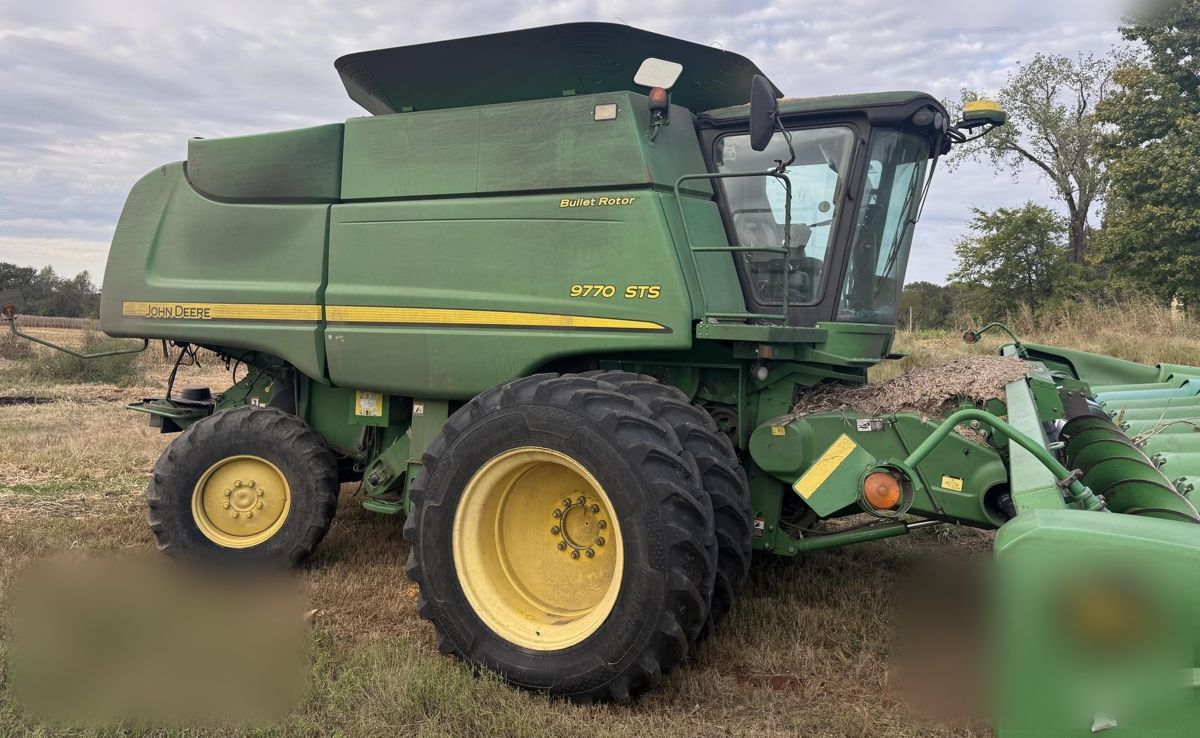 Комбайн John Deere 9770 STS 2010 б/у из США — фото 1