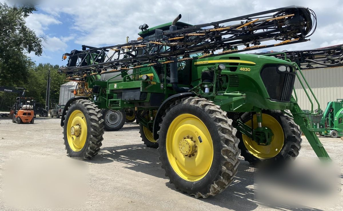 Опрыскиватель John Deere 4830 2008 б/у из США — фото 3