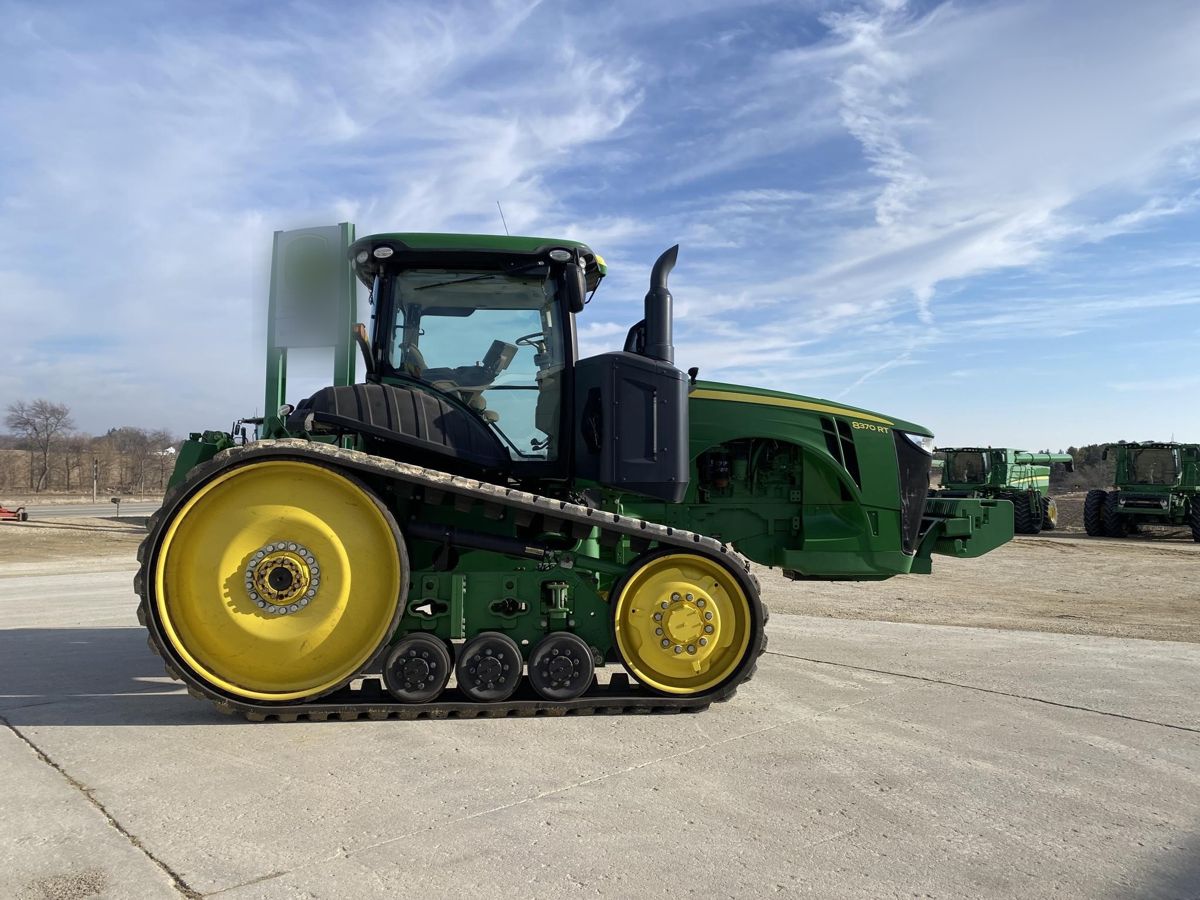 Used John Deere 8370RT 2014 tractor from the USA — photo 3