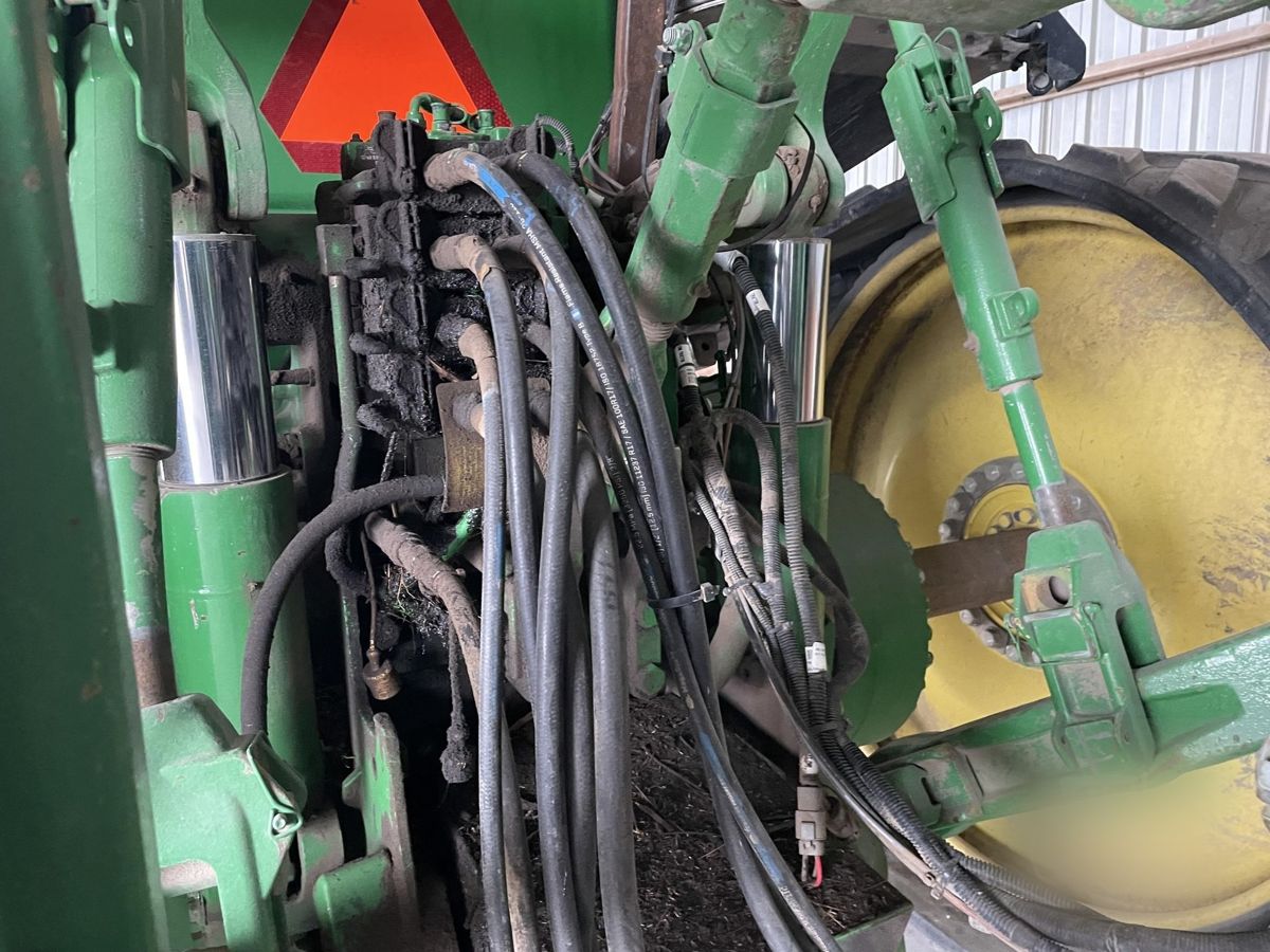 Трактор John Deere 8335RT 2011 б/у из США — фото 9