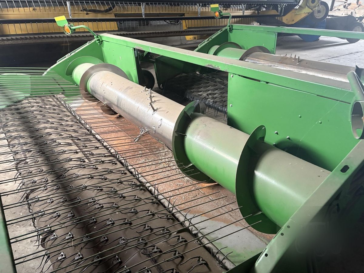 Жатка John Deere 914P 2000 б/у из США — фото 1