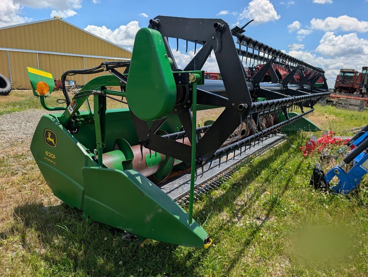 Жатка John Deere 620F 2004 б/у из США — фото 3