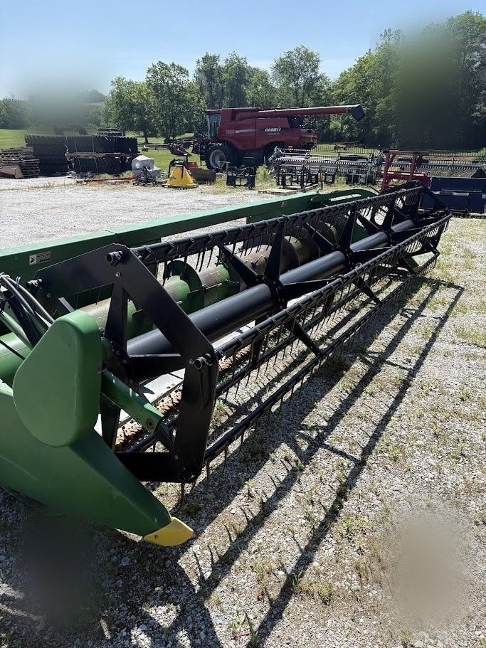 Жатка John Deere 620F 2004 б/у из США — фото 1