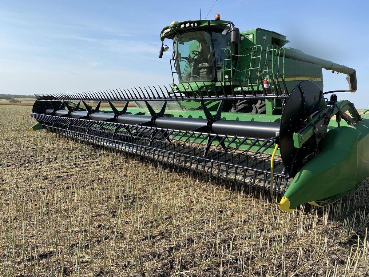 Жатка John Deere 635FD 2017 б/у из США — фото 1