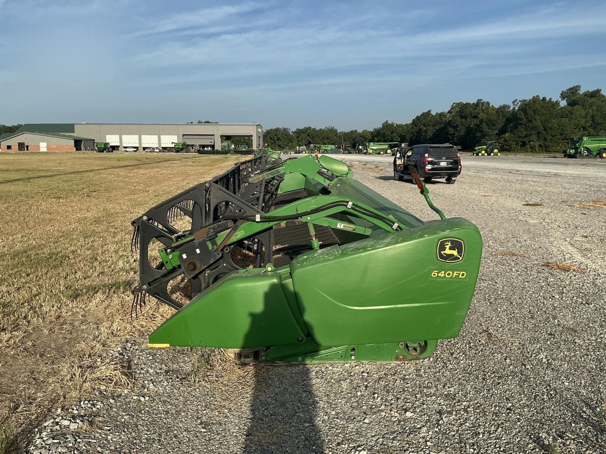 Жатка John Deere 640FD 2012 б/у из США — фото 3