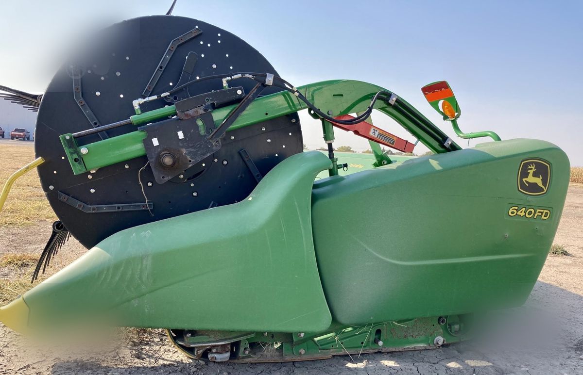 Жатка John Deere 640FD 2016 б/у из США — фото 3
