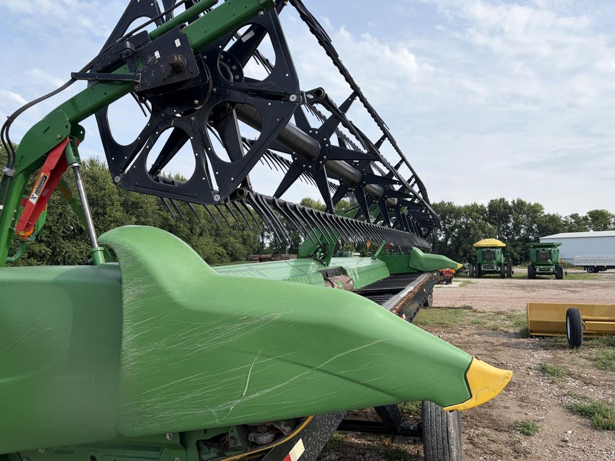 Жатка John Deere 640FD 2017 б/у из США — фото 3