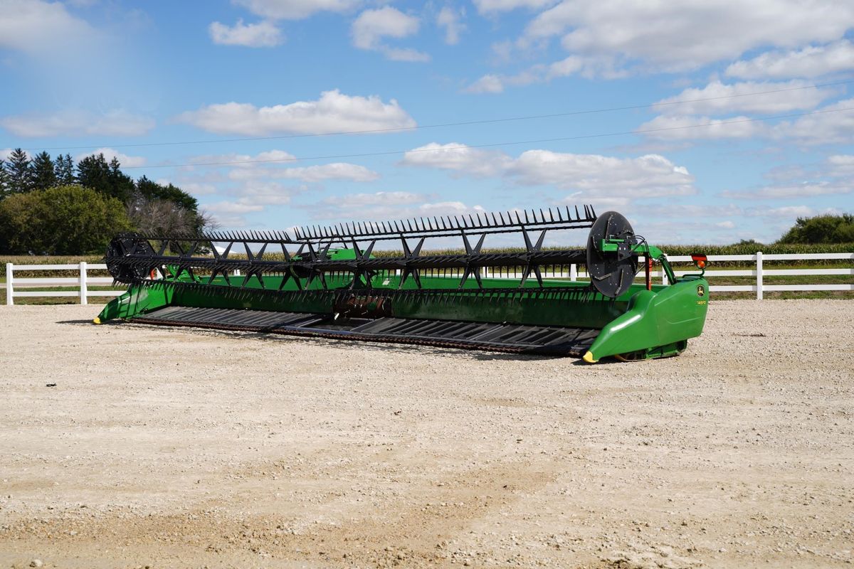 Жатка John Deere 645FD 2018 б/у из США — фото 1