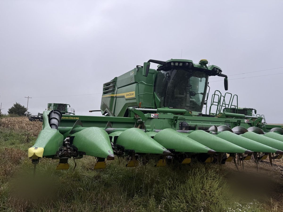 Комбайн John Deere X9 1100 2022 б/у из США — фото 4