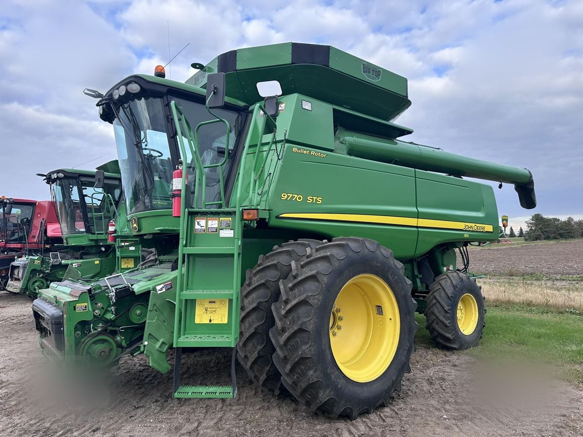 Комбайн John Deere 9770 STS 2009 б/у из США — фото 2